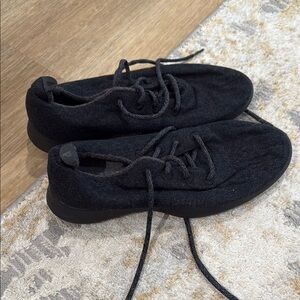 Allbirds- Black Wool Sneakers